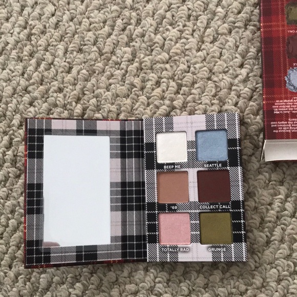 Urban Decay 1993 90’s eyeshadow palette - Picture 6 of 7